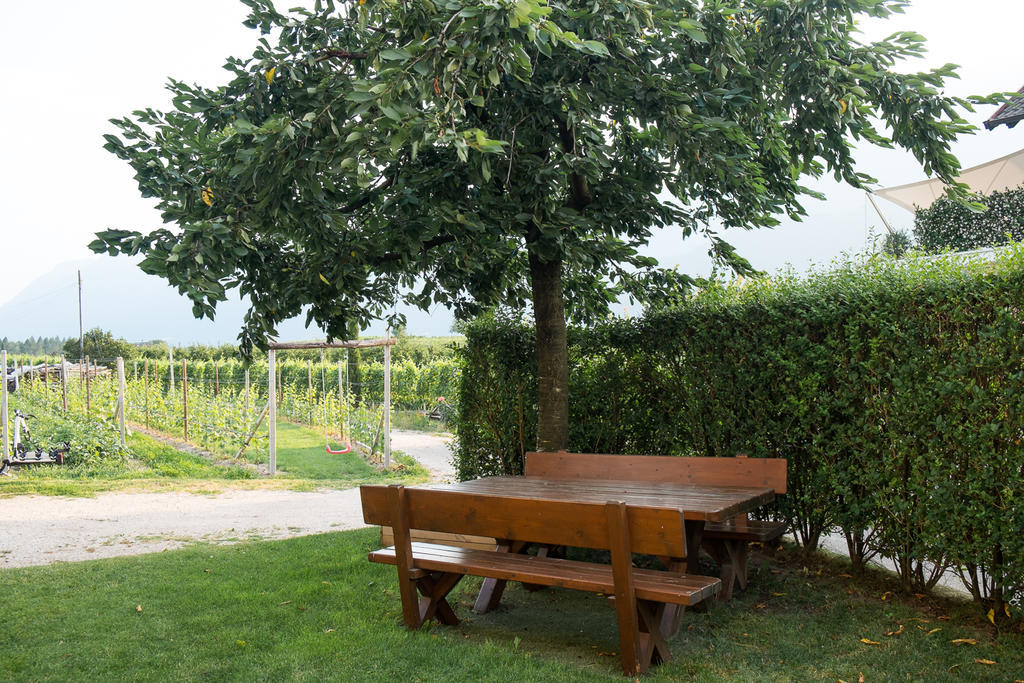 Ferienwohnung Pippohof Eppan an der Weinstraße Værelse billede